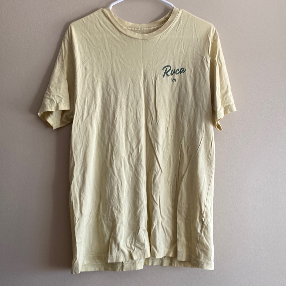 Large RVCA shirt in yellow